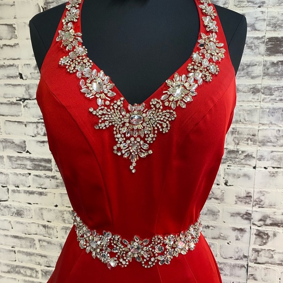 Red Prom Gown Size 0/2 - Picture 2 of 4